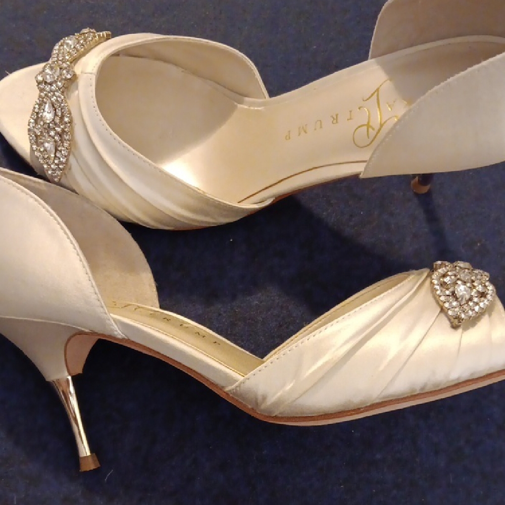 Ivanka Trump Cream and Gold Heels with Crystal Embellishment
